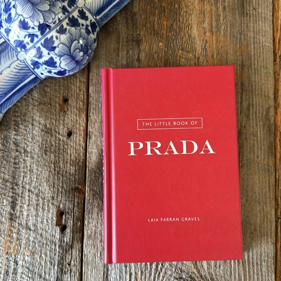 Prada Red Fashion Book by Lais Farran Graves - Picture 8 of 8